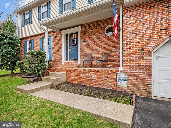 3rd image of 1526 Palm Ct