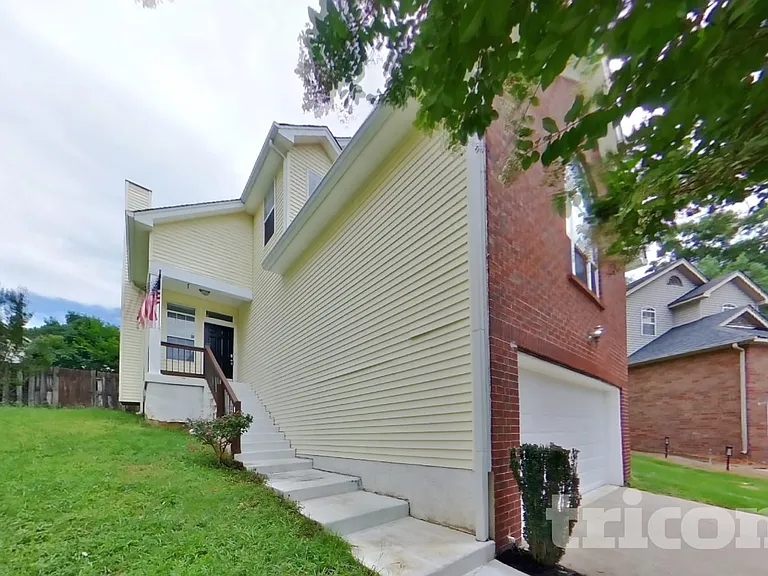 5713 Briarwick Ct — Photo 2