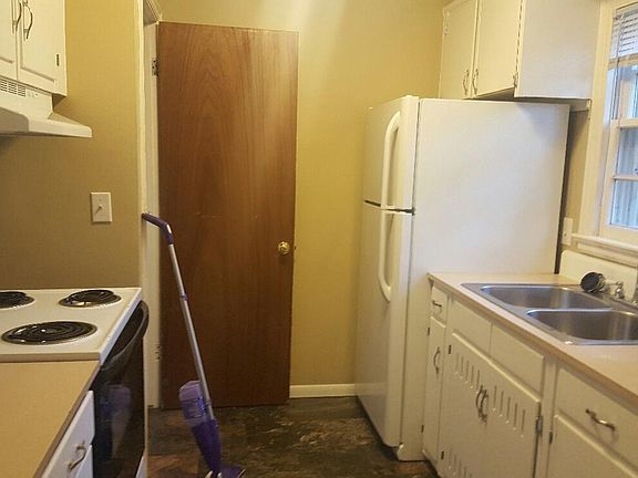 4th image of 2531 Hancock St