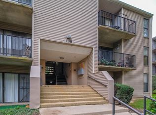138 Duvall Ln #401, Gaithersburg, MD 20877