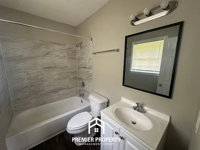 2105 Woodfield Park Rd — Photo 11