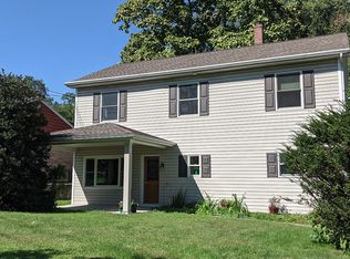 253 Hilltop Rd, Hummelstown, PA 17036