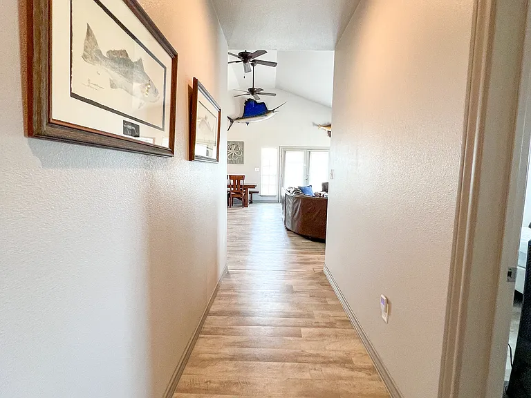 4037 Summit Dr — Photo 34