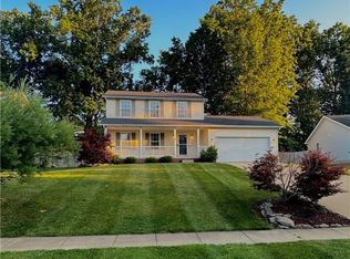 1061 Susan Rd, Ravenna, OH 44266