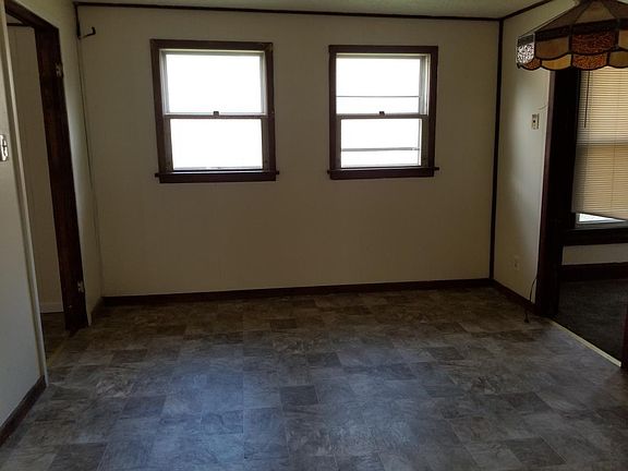 4th image of 3518 Muriel Ave