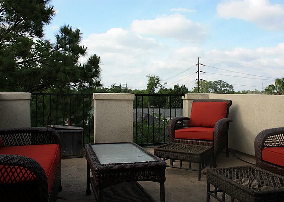 View of the Roof Top terrace. Plenty of room for a grill and guests