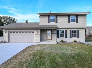 4224 W Barnwood Ct, Franklin, WI 53132