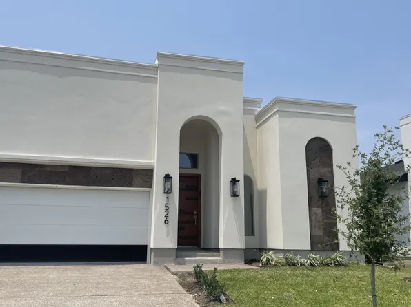 1526 Eagles Ln, Laredo, TX 78045