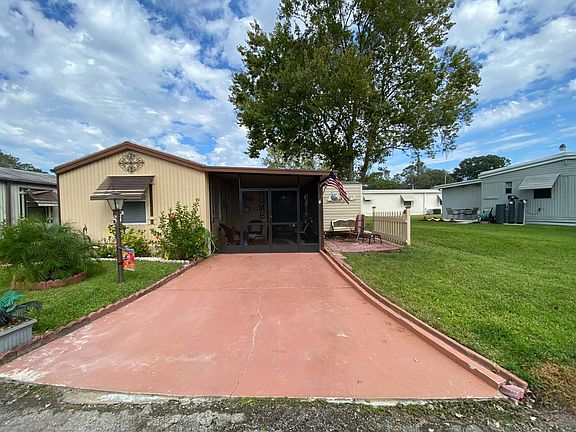 2nd image of 3 Pearl Dr