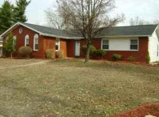 1426 Oak Mnr, Bedford, IN