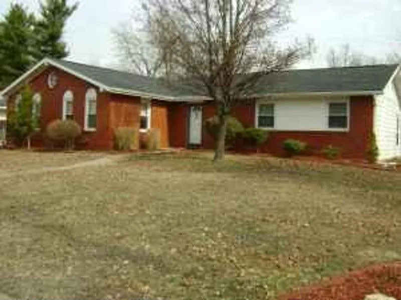 1426 Oak Mnr photo 1