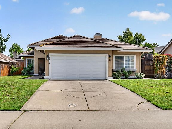 3rd image of 8408 Falcon View Dr