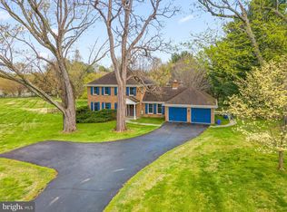 13220 Lantern Hollow Dr, Gaithersburg, MD 20878