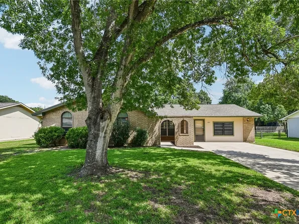 1641 Driftwood Dr, Seguin, TX 78155