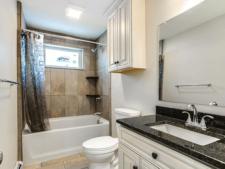 28 Pine St #2B — Photo 8