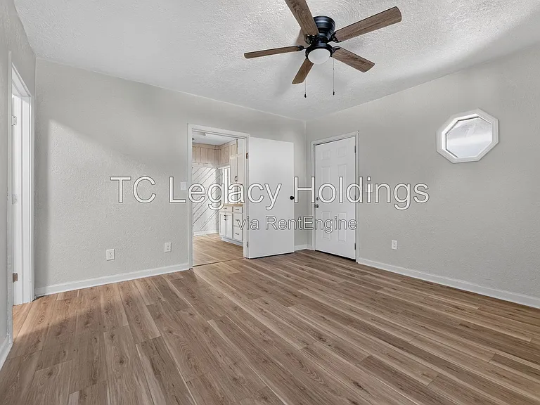 200 Reeves Ave — Photo 12