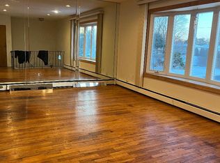 151 Truxton Rd, Dix Hills, NY 11746