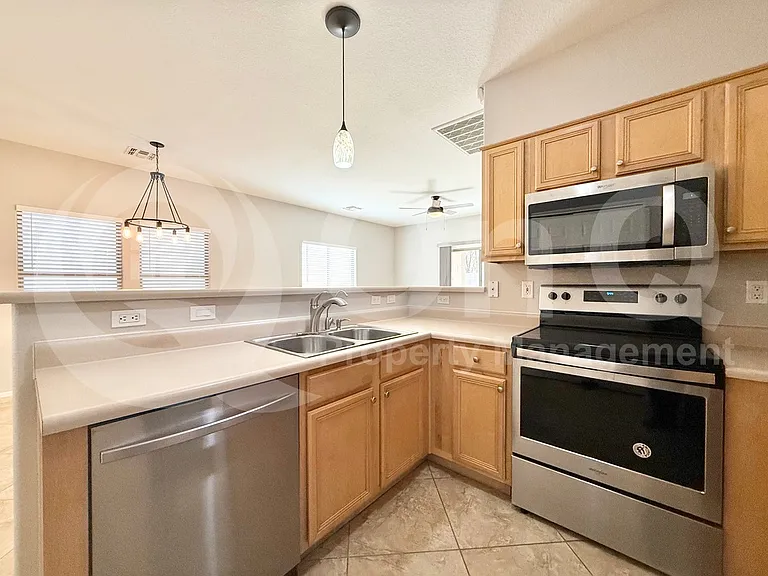 8737 E Fountain St — Photo 6