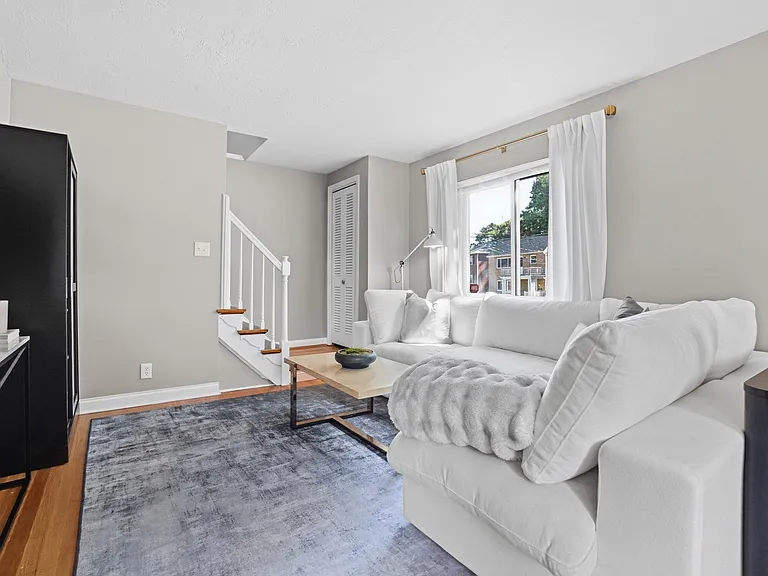 4157 Paxton Woods Ln — Photo 12