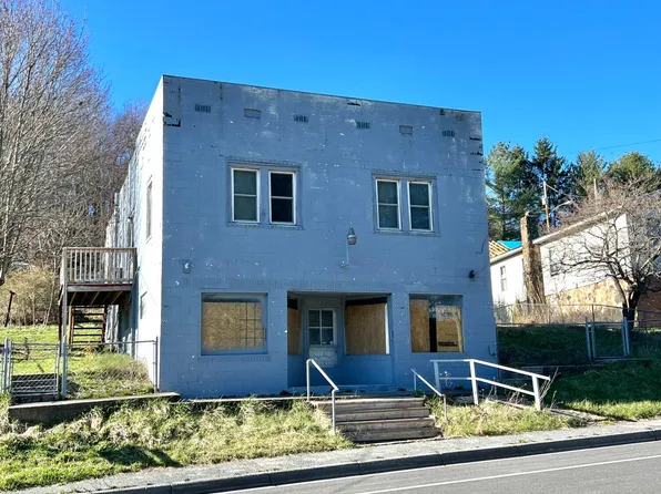 227 Main St, Quinwood, WV 25981