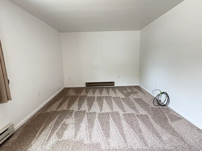 100 Bowman St #102 — Photo 3