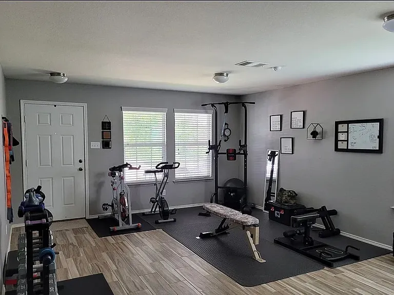 9213 Devonshire Ct — Photo 18