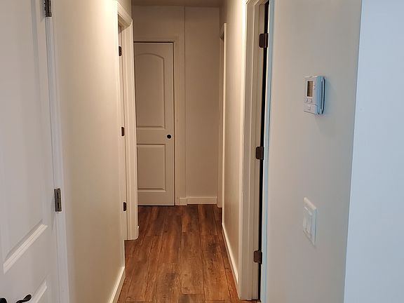 5th image of 1712 Hocker Ave