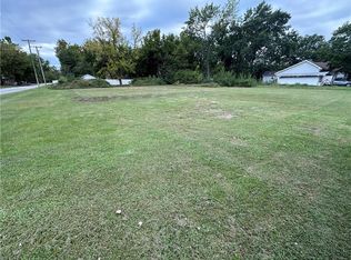 408 E 12th St, Pleasanton, KS 66075