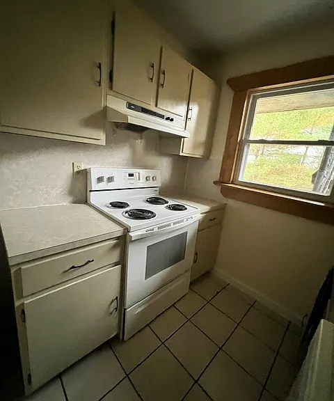 401 Fairfax St #3 — Photo 2