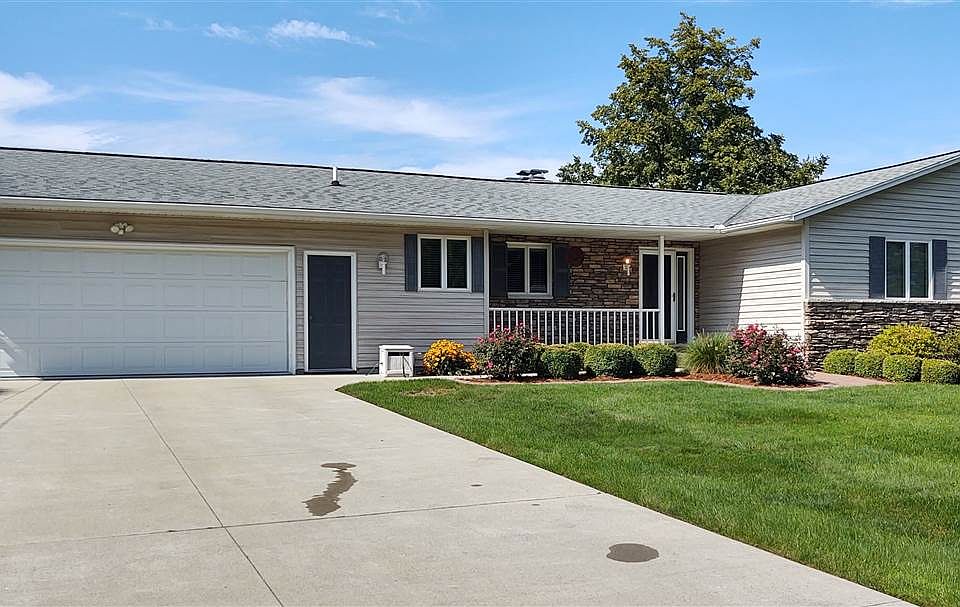 1st image of 3985 E Kawkawlin River Dr