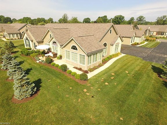 5th image of 311 Quarry Lakes Dr