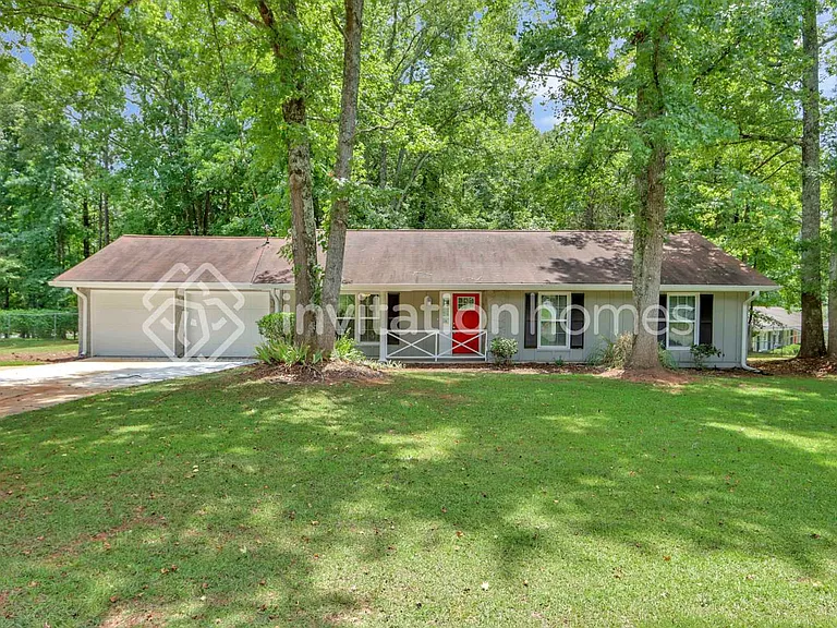 921 Dawn Ct SE — Photo 1