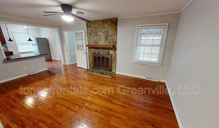 4597 Coach Hill Dr — Photo 2
