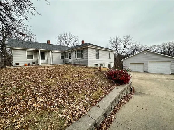4409 Orchard Rd, Saint Joseph, MO 64505