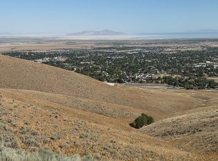 597 S Oakridge Dr E, Tooele, UT 84074