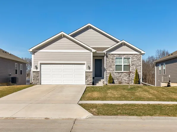 115 Dakota Cir, Waukee, IA 50263