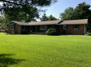 1975 Ladue Rd, Jacksonville, IL 62650