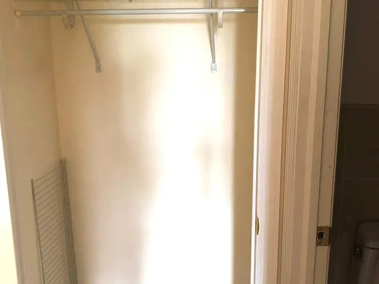 3506 Leavitt St #5C — Photo 8