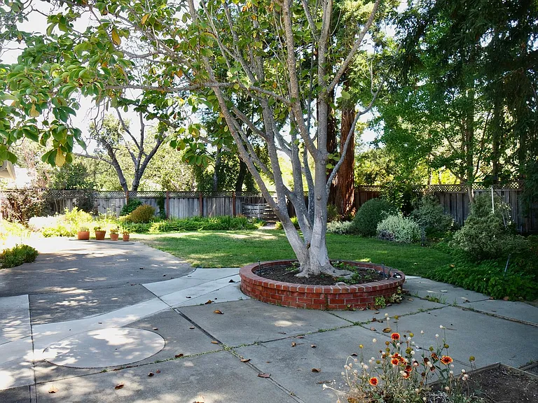 37 N Avalon Dr — Photo 11