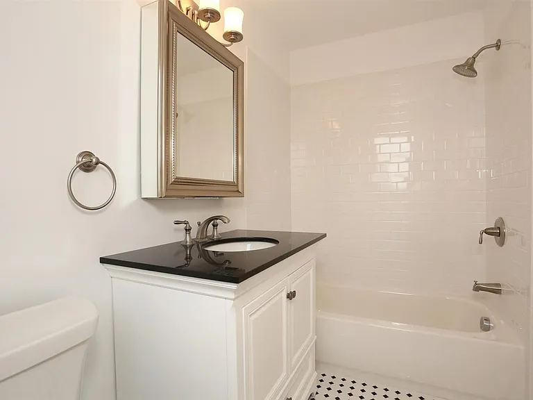 413 Jefferson St #3 — Photo 27