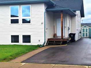 37 N Silver Dr, Blackfalds, AB T4M0L1