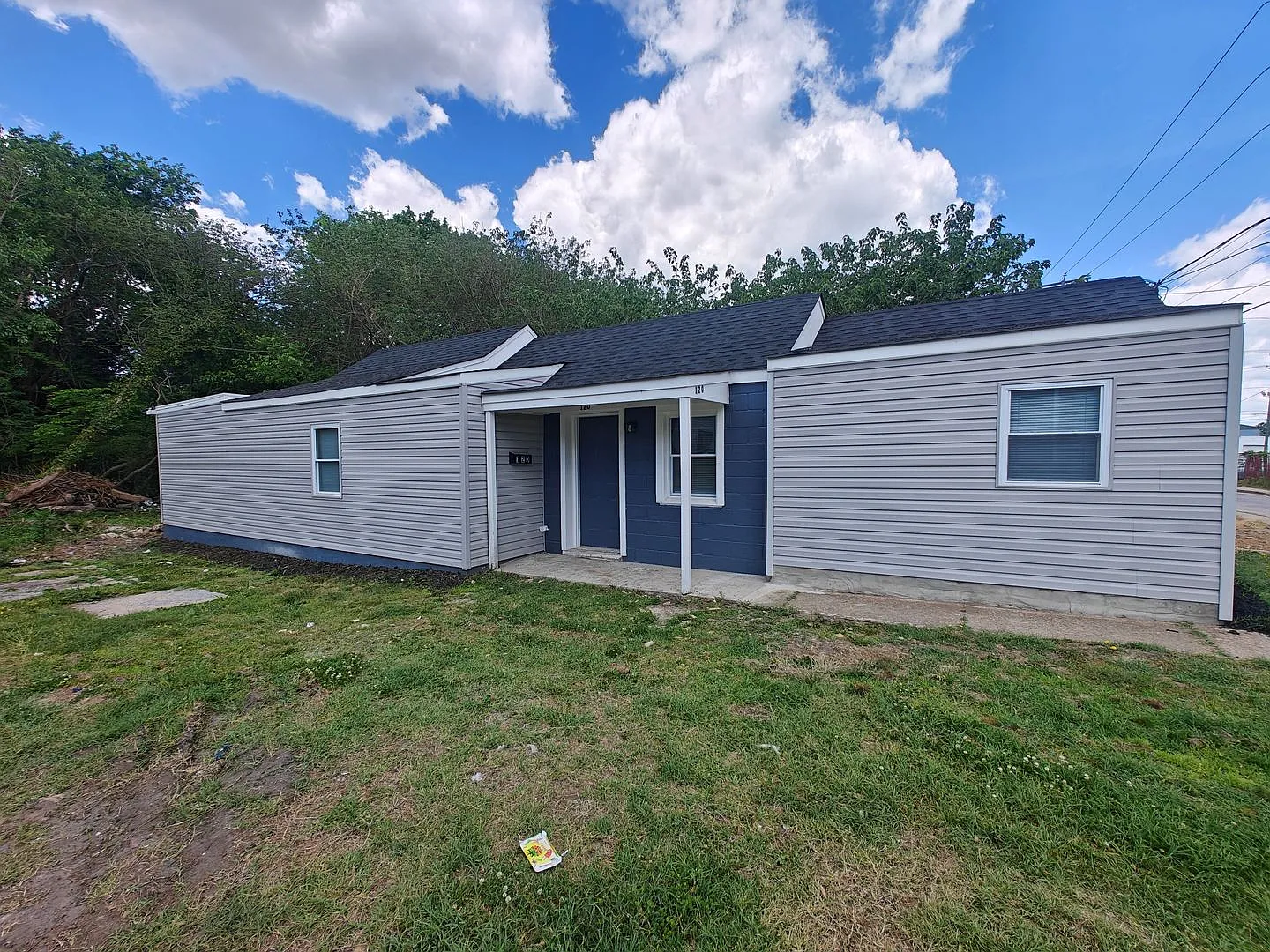 2 bedroom home — Photo 1