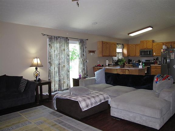 3rd image of 118 Dublin Ln