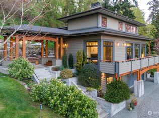 8302 SW Dilworth Rd, Vashon, WA 98070