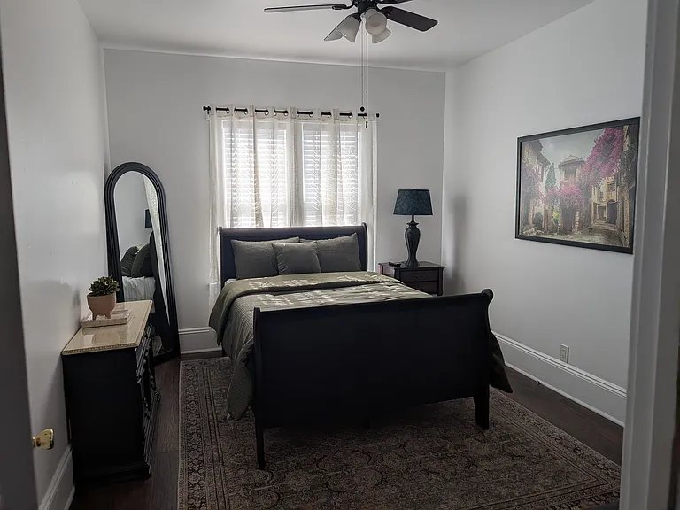 457 Willis Ave — Photo 1