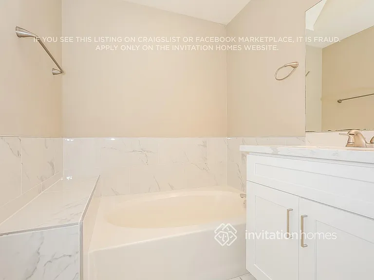 7312 Queen Palm Dr — Photo 13