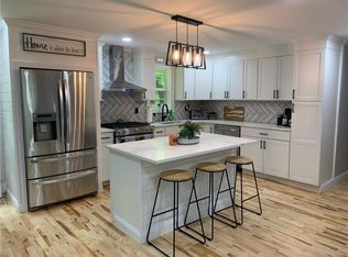 131 Sayles Hill Rd, North Smithfield, RI 02896