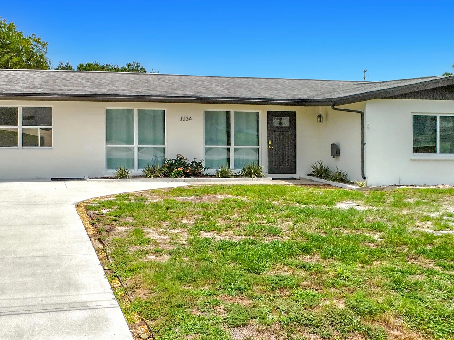 3 bed, 2.0 bath, 1487 sqft, $2,250 — Photo 2
