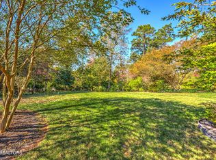 5521 Riverbend Dr, Knoxville, TN 37919
