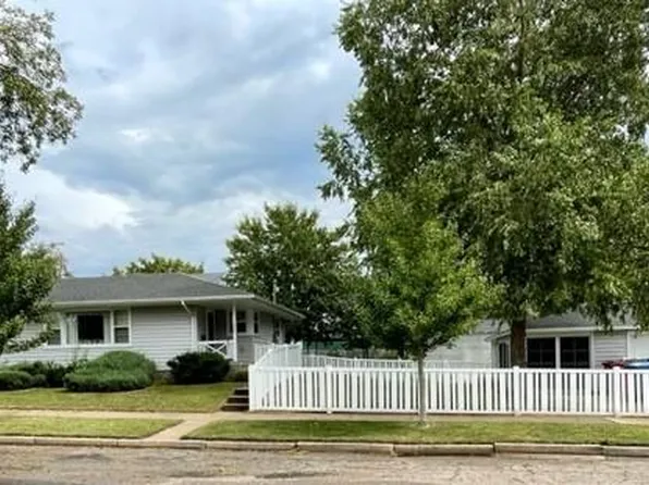 556 Minnesota St, Winona, MN 55987